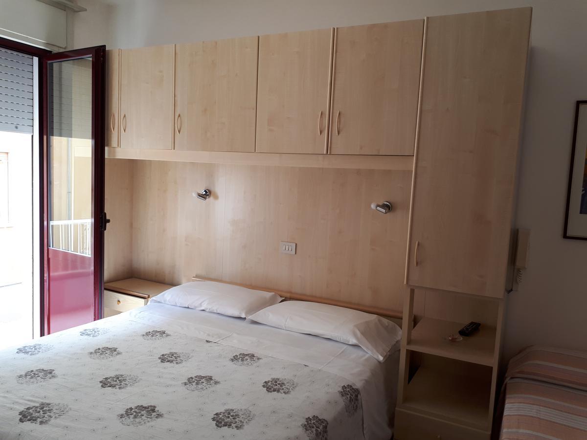 Hotel Villa Dina Jesolo Extérieur photo