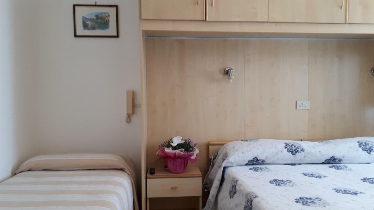 Hotel Villa Dina Jesolo Extérieur photo